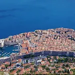Nice Apartment In Dubrovnik With Kitchen