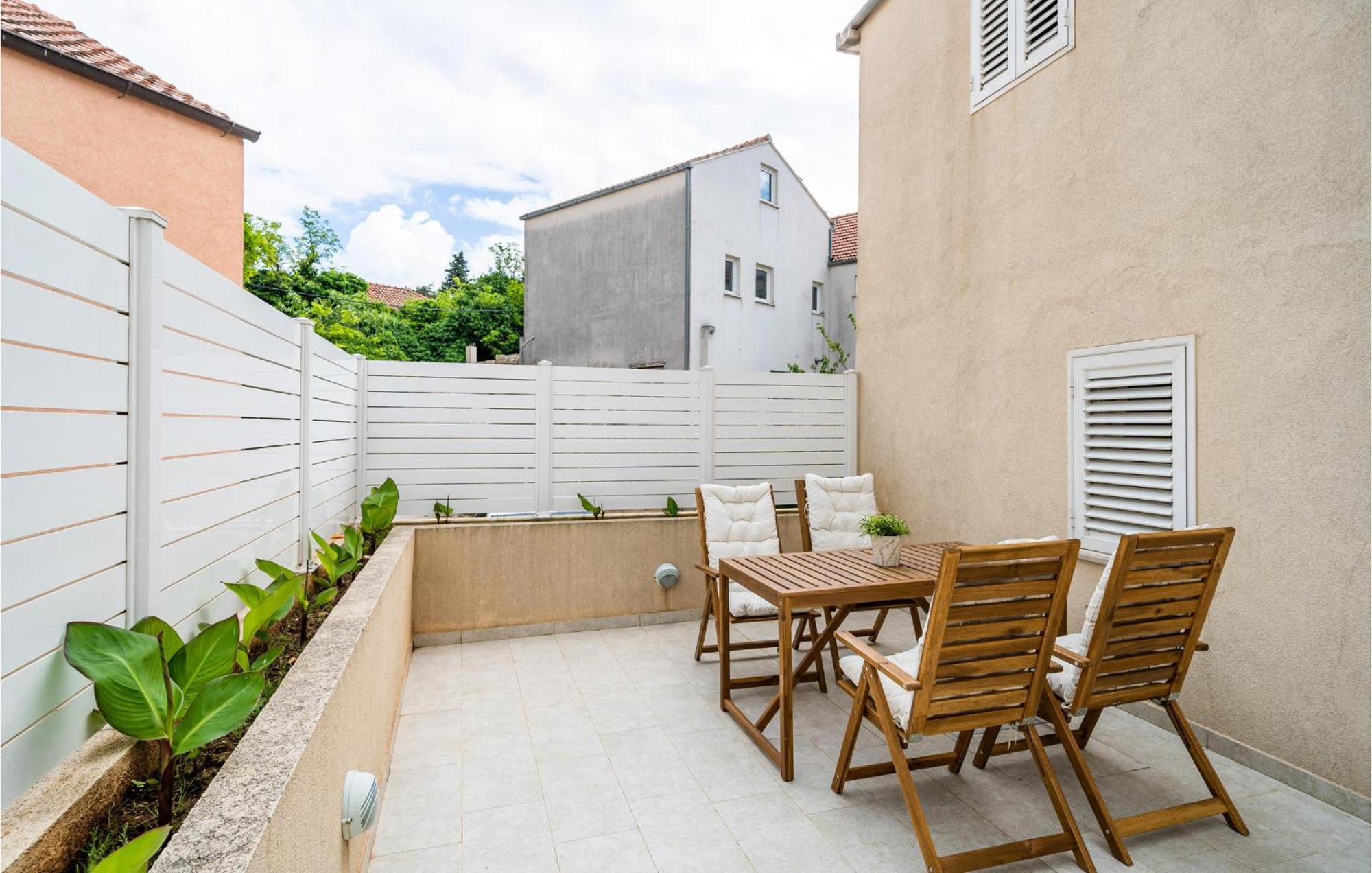 Leilighet Nice In With Kitchen Dubrovnik